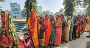 बिहार विधानसभा चुनाव 2025: पहले चरण में रिकॉर्ड तोड़ 65% मतदान, एनडीए-महागठबंधन में दावों की जंग बिहार विधानसभा चुनाव 2025