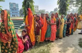 बिहार विधानसभा चुनाव 2025: पहले चरण में रिकॉर्ड तोड़ 65% मतदान, एनडीए-महागठबंधन में दावों की जंग बिहार विधानसभा चुनाव 2025